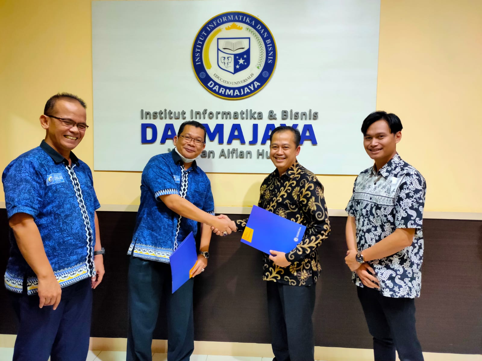 IIB Darmajaya – STMIK Indragiri Jalin Kerja Sama Tri Dharma Perguruan Tinggi IIB Darmajaya – STMIK Indragiri Jalin Kerja Sama Tri Dharma Perguruan Tinggi