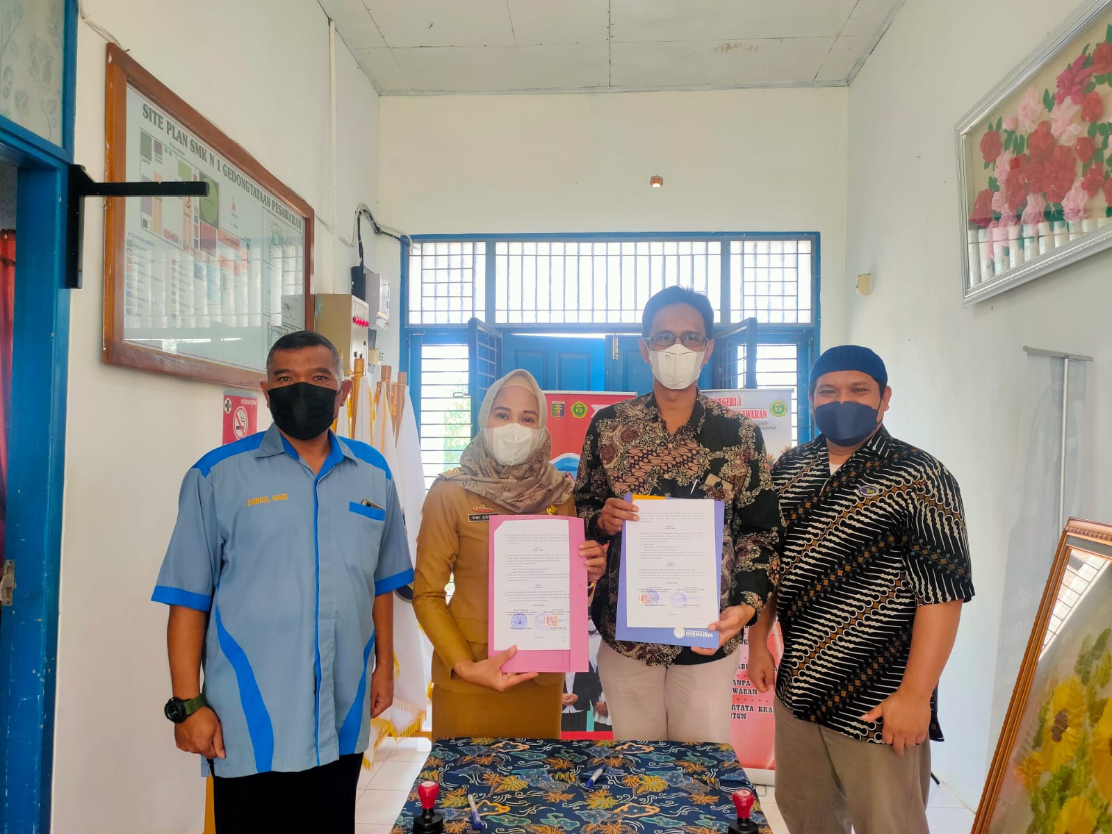 IIB Darmajaya–SMKN 1 Gedongtataan Jalin Kerja Sama Tri Darma Perguruan Tinggi IIB Darmajaya–SMKN 1 Gedongtataan Jalin Kerja Sama Tri Darma Perguruan Tinggi
