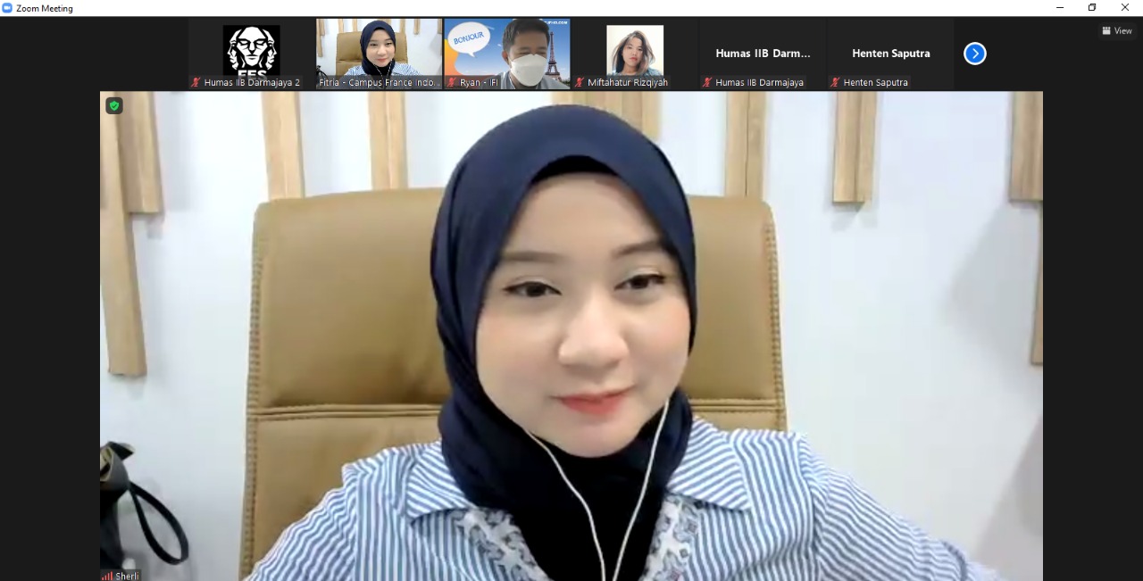 Warung Prancis Kampus The Best di Indonesia Gelar Webinar Pembuatan CV dan Surat Motivasi Warung Prancis Kampus The Best di Indonesia Gelar Webinar Pembuatan CV dan Surat Motivasi