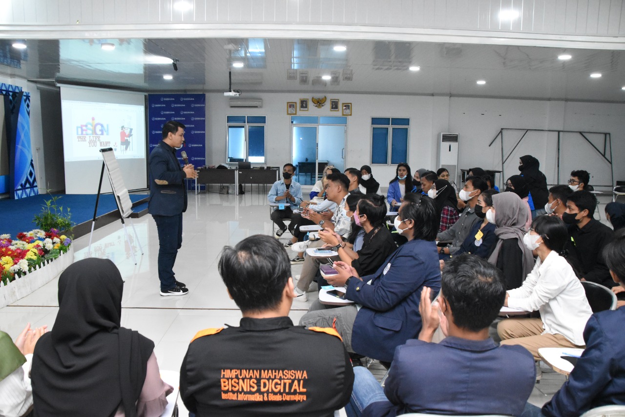 Puluhan Mahasiswa Kampus ini Ikuti Workshop ‘Mindset and Goal Setting’ Sukses Akademik menuju Karir Impian Puluhan Mahasiswa Kampus ini Ikuti Workshop ‘Mindset and Goal Setting’ Sukses Akademik menuju Karir Impian