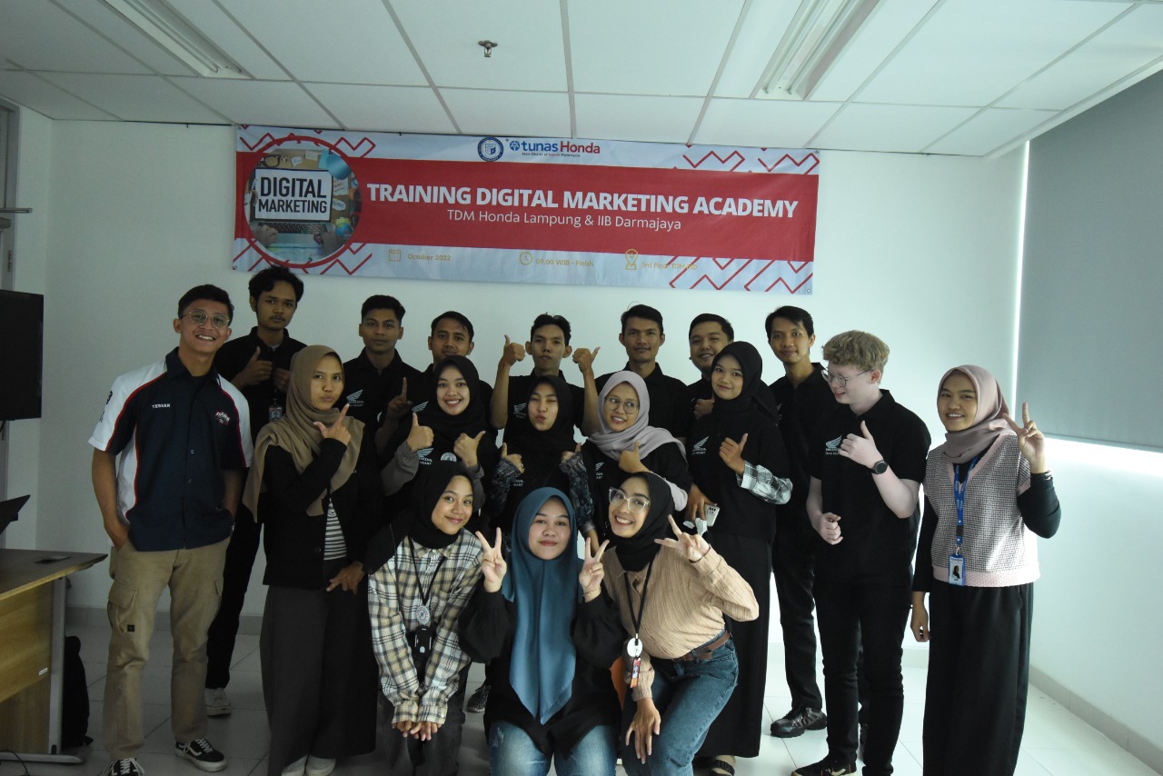 Sebanyak 15 Mahasiswa IIB Darmajaya Ikuti Training Digital Marketing Academy PT Tunas Dwipa Matra Sebanyak 15 Mahasiswa IIB Darmajaya Ikuti Training Digital Marketing Academy PT Tunas Dwipa Matra