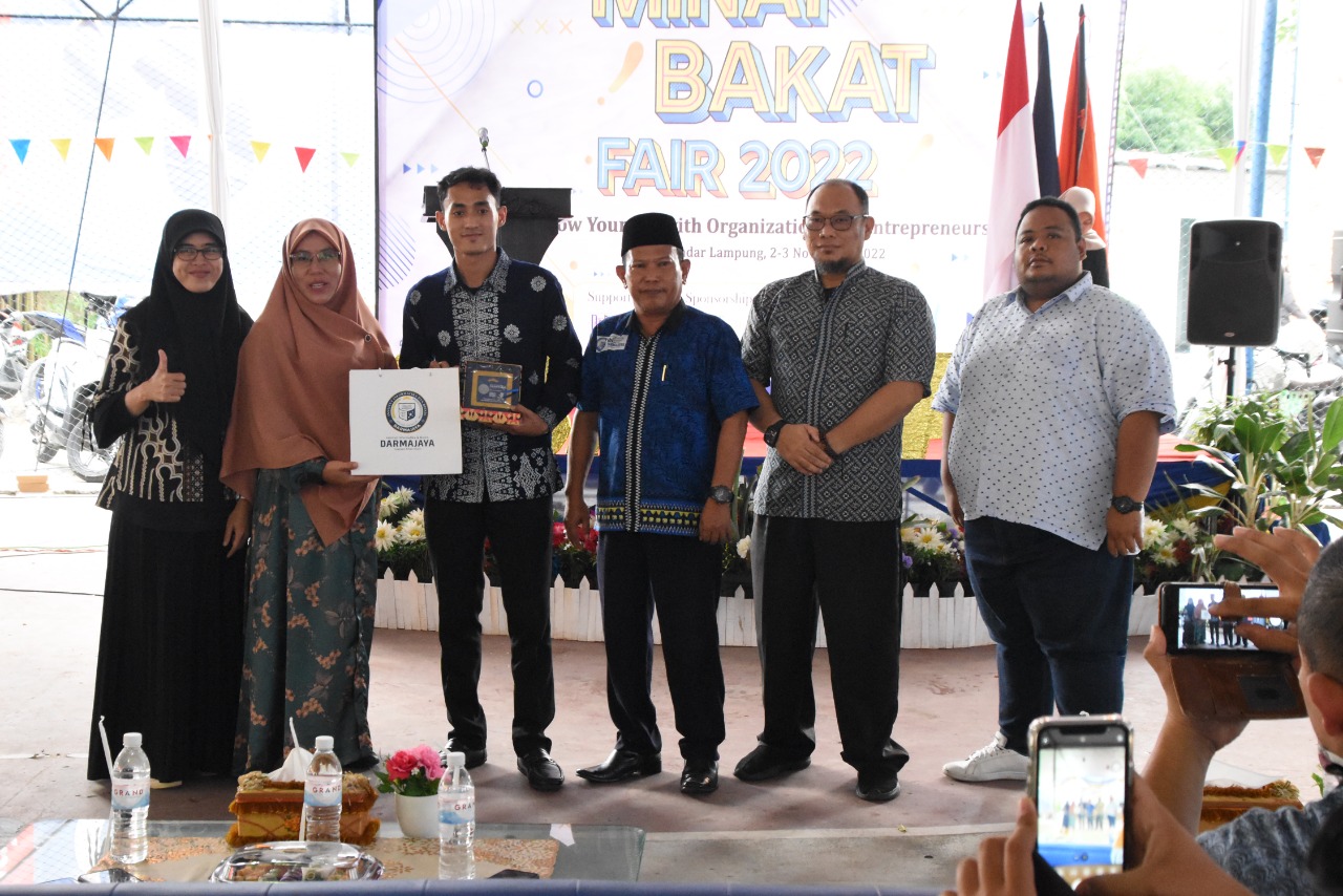 Mibat Fair 2022 IIB Darmajaya Ditutup, Mahasiswa Diminta Gali Prestasi Sesuai Minat dan Bakat Mibat Fair 2022 IIB Darmajaya Ditutup, Mahasiswa Diminta Gali Prestasi Sesuai Minat dan Bakat