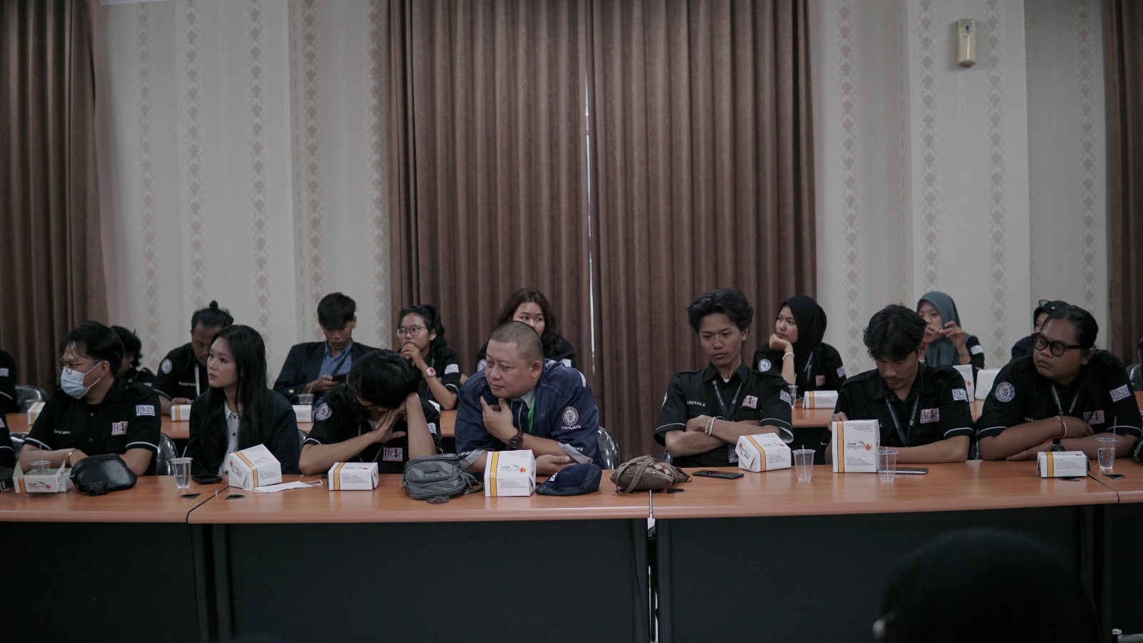 UKM DCFC IIB Darmajaya Kunjungi Dua Perguruan Tinggi di Pulau Bali dan Jawa UKM DCFC IIB Darmajaya Kunjungi Dua Perguruan Tinggi di Pulau Bali dan Jawa