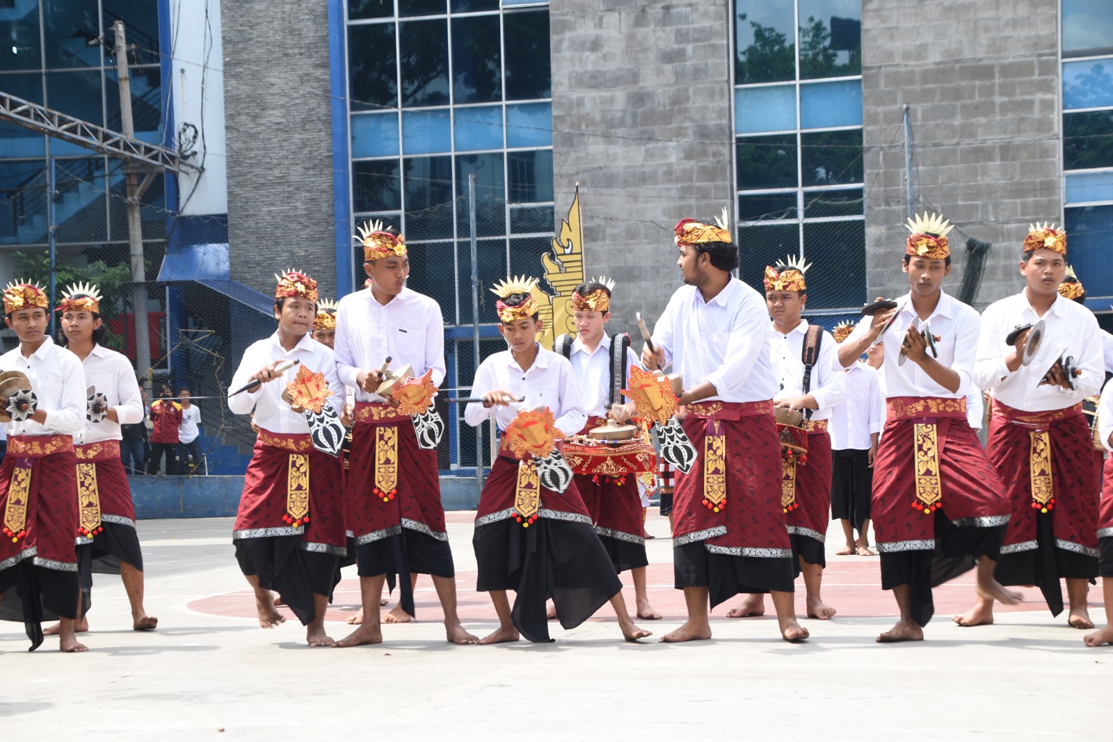 Pelajar dan Mahasiswa Hindu se Lampung Ikuti Parade Budaya VI UKM Permadu IIB Darmajaya Pelajar dan Mahasiswa Hindu se Lampung Ikuti Parade Budaya VI UKM Permadu IIB Darmajaya