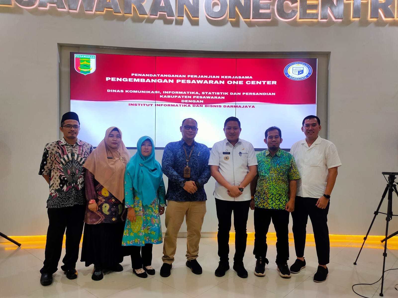 Tandatangani Kerja Sama dengan Diskominfotik dan Persandian Pesawaran, IIB Darmajaya akan Kembangkan One Center Tandatangani Kerja Sama dengan Diskominfotik dan Persandian Pesawaran, IIB Darmajaya akan Kembangkan One Center