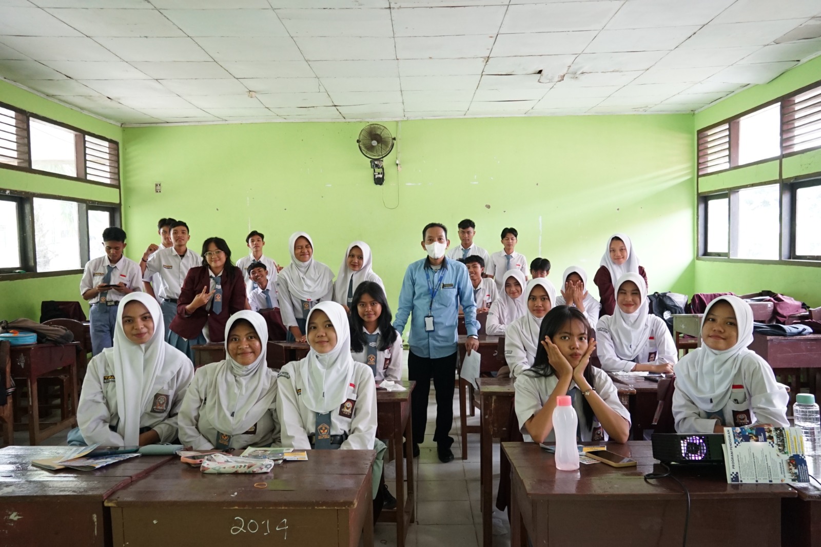 Pengabdian di SMAN 6 Bandarlampung, Dosen IIB Darmajaya ini Beri Materi Public Speaking Pengabdian di SMAN 6 Bandarlampung, Dosen IIB Darmajaya ini Beri Materi Public Speaking