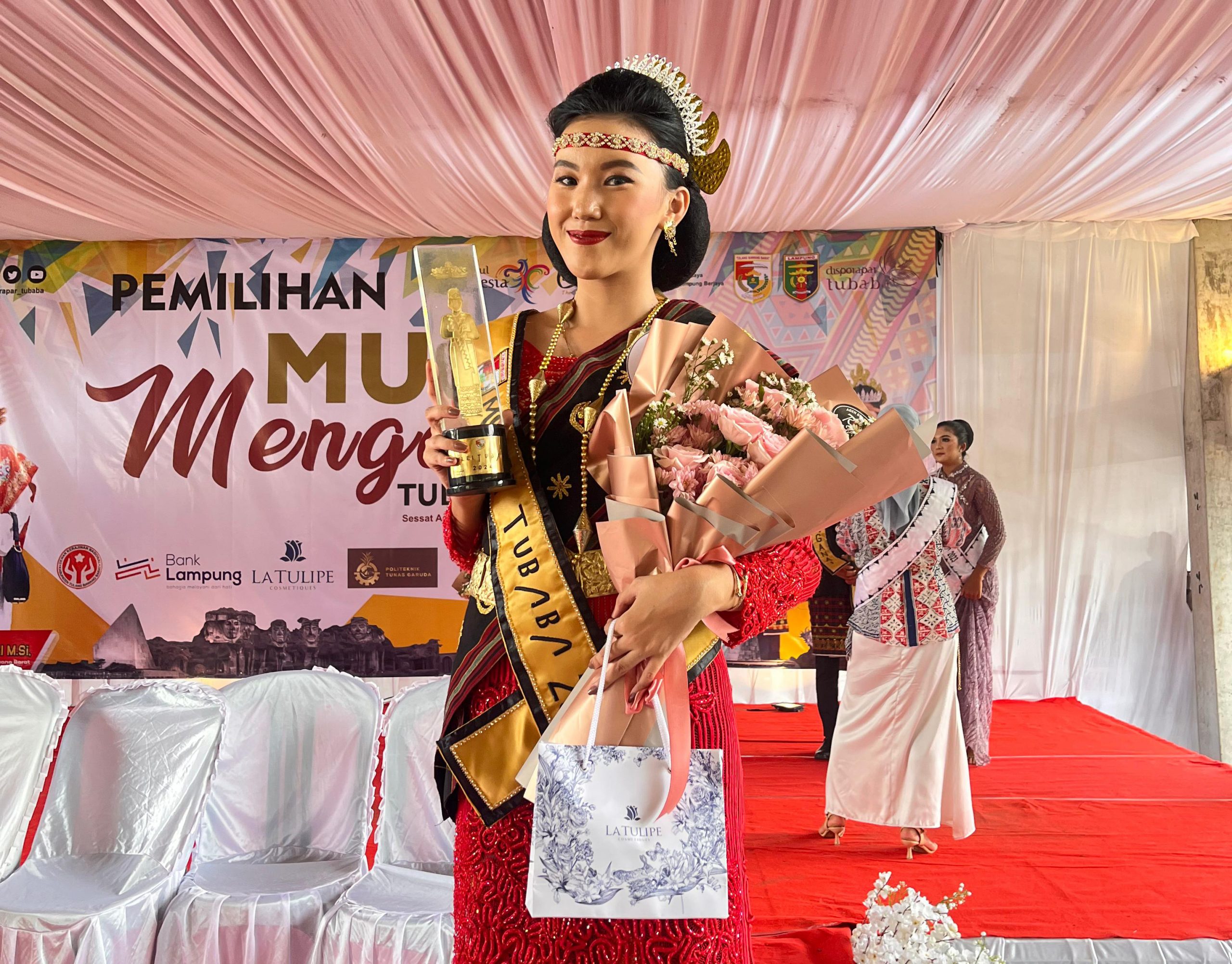 Mahasiswi Prodi Hukum Bisnis Darmajaya Muli Tubaba 2024 Mahasiswi Prodi Hukum Bisnis Darmajaya Muli Tubaba 2024