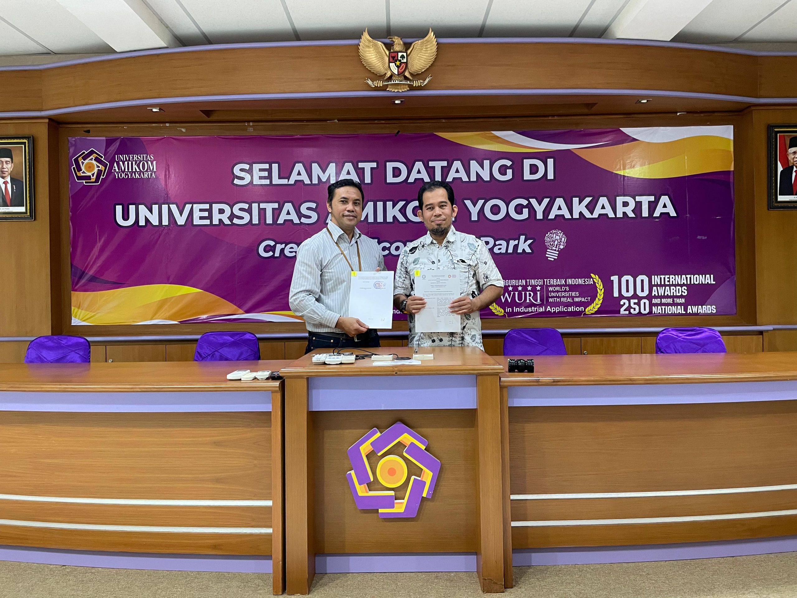 IIB Darmajaya Kolaborasi dengan PT Amikom dan Industri Teknologi dalam Upaya Sinergi Kurikulum IIB Darmajaya Kolaborasi dengan PT Amikom dan Industri Teknologi dalam Upaya Sinergi Kurikulum
