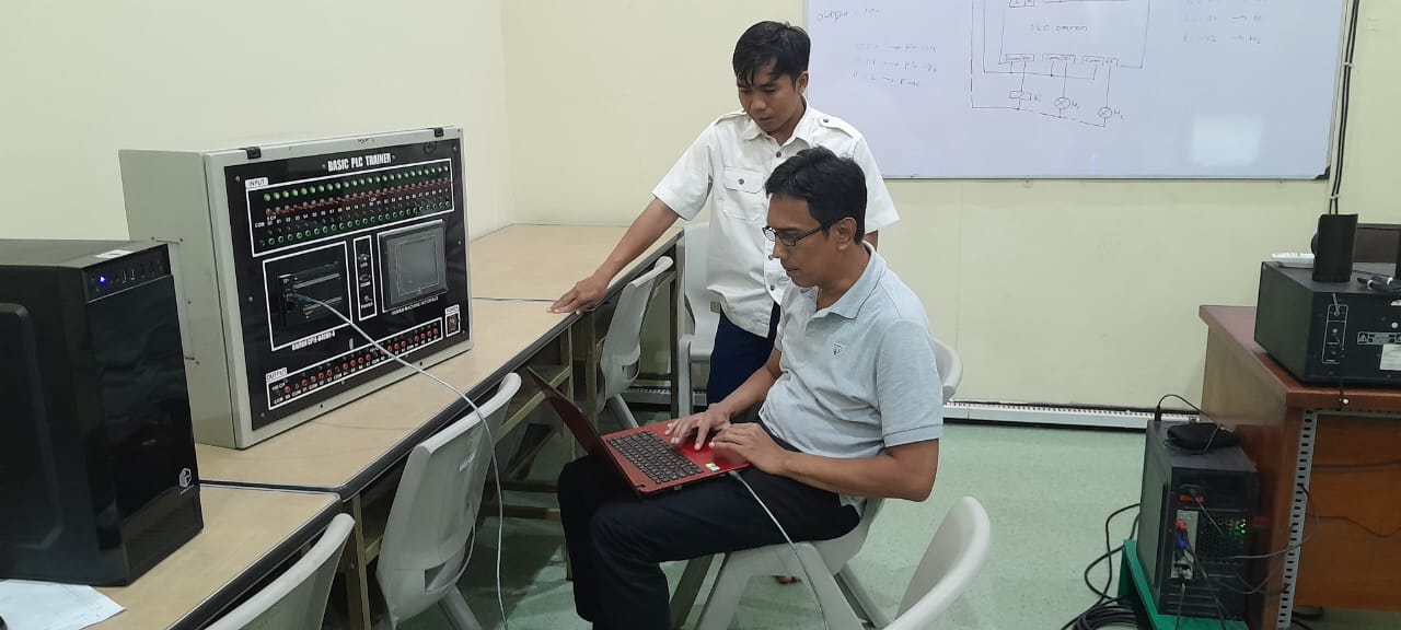 Tingkatkan Kualitas! Dosen Prodi Sistem Komputer/IoT Darmajaya Ikuti Pelatihan dan Sertifikasi Kompetensi PLC-BNSP Tingkatkan Kualitas! Dosen Prodi Sistem Komputer/IoT Darmajaya Ikuti Pelatihan dan Sertifikasi Kompetensi PLC-BNSP
