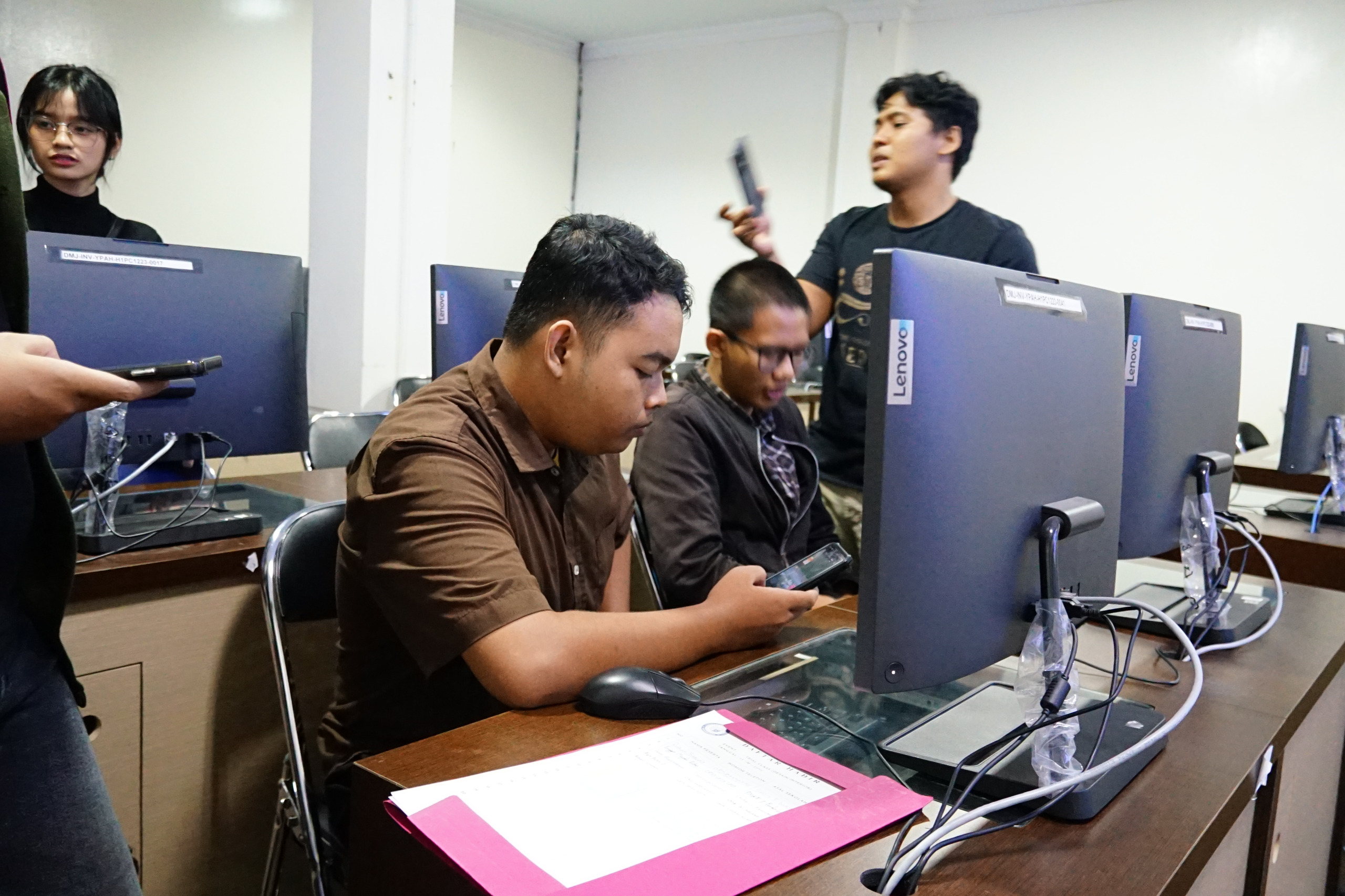 syiik Nih! Calon Mahasiswa Baru Desain Interior Darmajaya Nikmati Fasilitas Kampus dari Belajar 3D Modelling syiik Nih! Calon Mahasiswa Baru Desain Interior Darmajaya Nikmati Fasilitas Kampus dari Belajar 3D Modelling