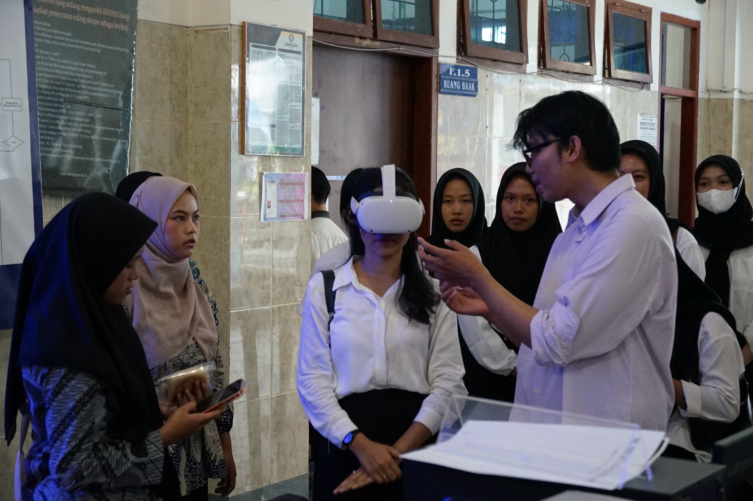 Trial Class PTI di IIB Darmajaya: Eksplorasi Pembelajaran Digital Menuju Masa Depan Pendidikan Trial Class PTI di IIB Darmajaya: Eksplorasi Pembelajaran Digital Menuju Masa Depan Pendidikan