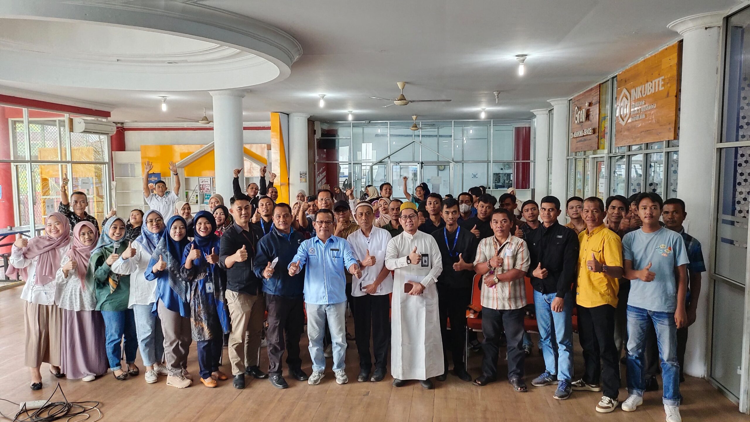 IIB Darmajaya Tingkatkan Kualitas Pelayanan Melalui Pelatihan Excellent Service IIB Darmajaya Tingkatkan Kualitas Pelayanan Melalui Pelatihan Excellent Service