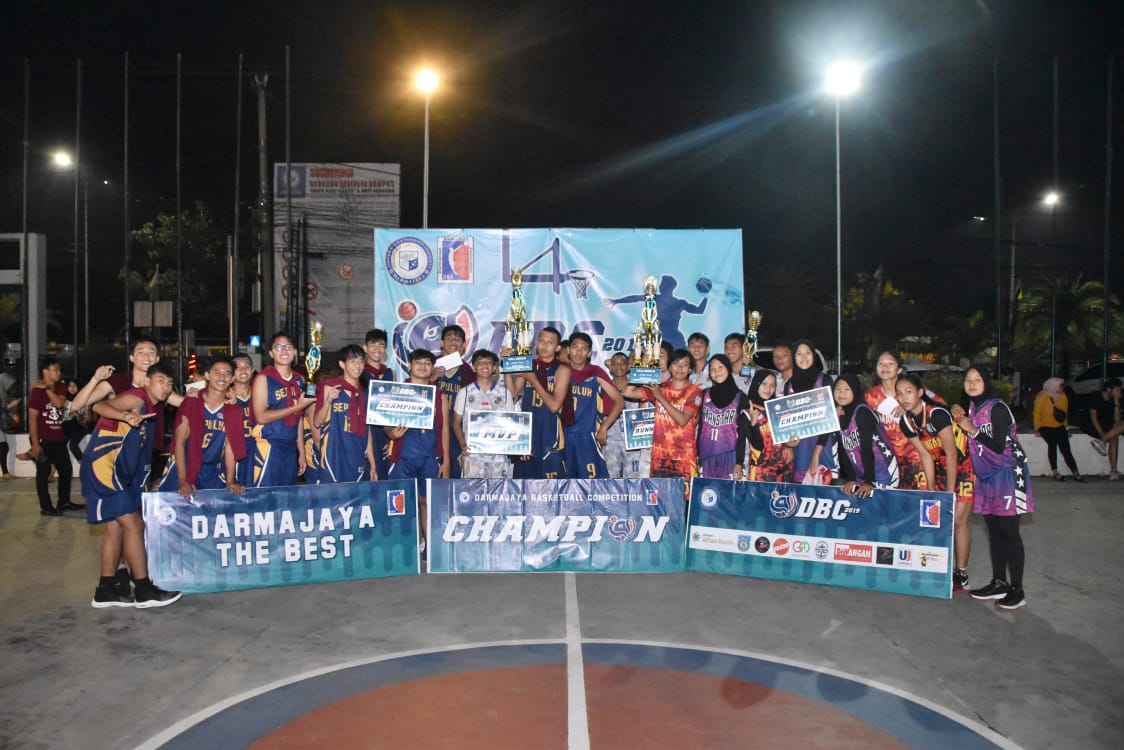 SMAN 10 Bandar Lampung dan SMAN 1 Natar Juarai Darmajaya Basketball Competition 2019 SMAN 10 Bandar Lampung dan SMAN 1 Natar Juarai Darmajaya Basketball Competition 2019
