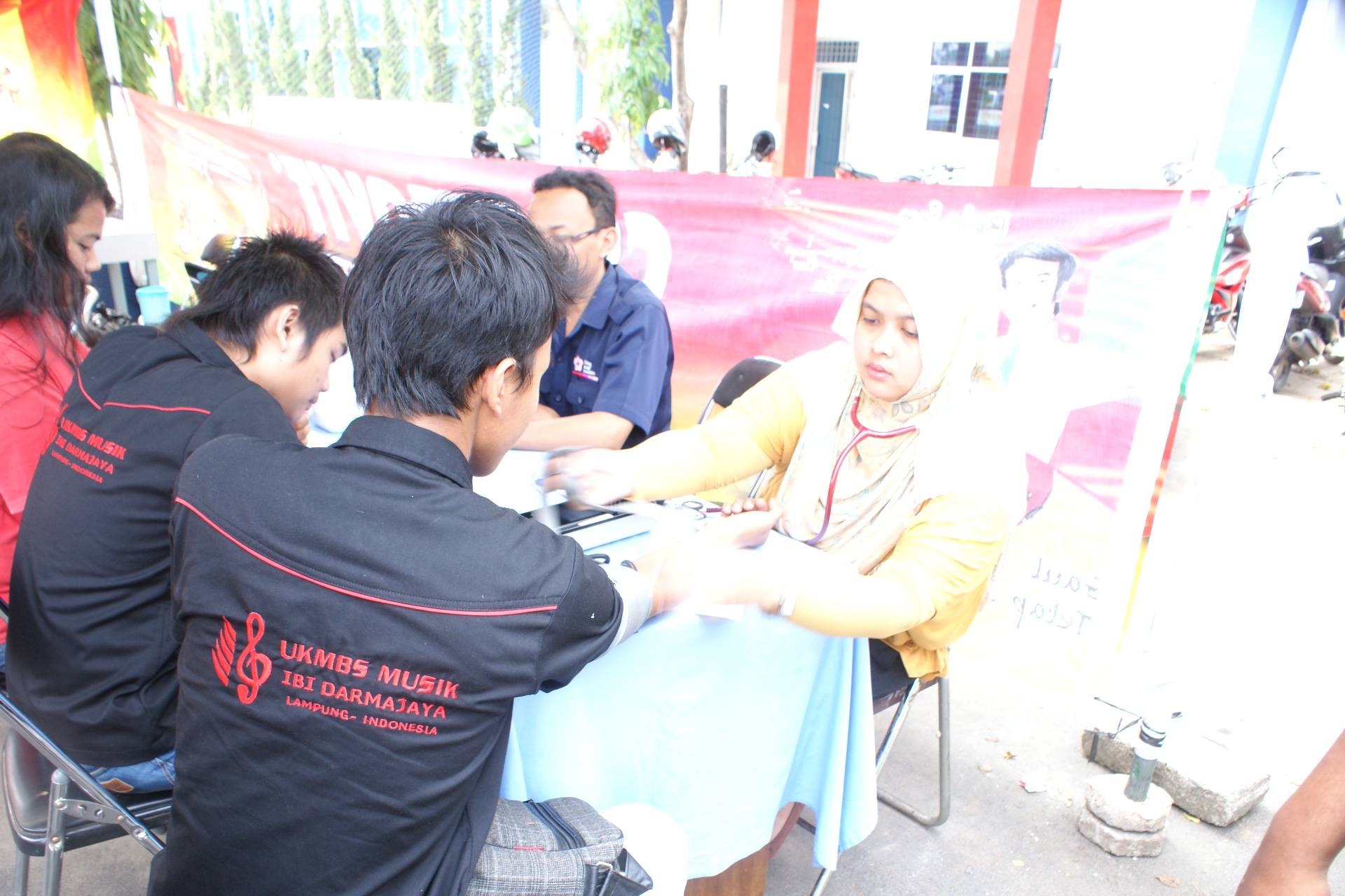 UKMBS Musik Darmajaya Peringati Ulangtahun dengan Donor Darah dan DJCoustic UKMBS Musik Darmajaya Peringati Ulangtahun dengan Donor Darah dan DJCoustic