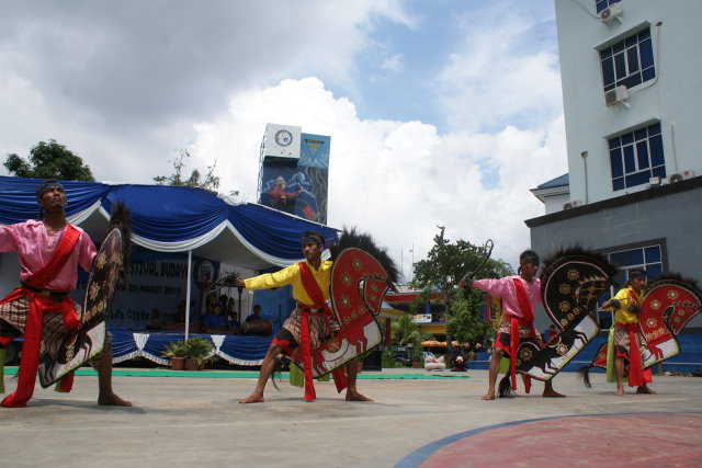 UKMBS Komunitas Biroe IBI Darmajaya gelar Pagelaran dan Festival budaya UKMBS Komunitas Biroe IBI Darmajaya gelar Pagelaran dan Festival budaya