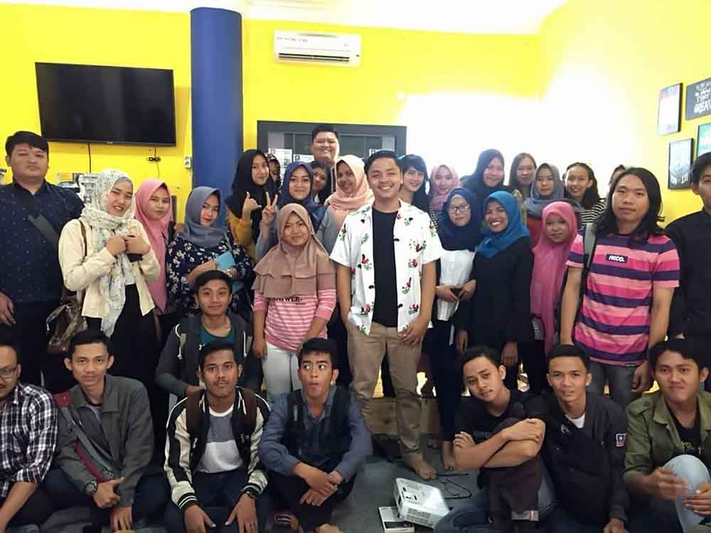 Inkubitek Sharing seasion ke IV : “Mulailah Dengan Mimpi dan Target Yang Detail dan Terperinci” Inkubitek Sharing seasion ke IV : “Mulailah Dengan Mimpi dan Target Yang Detail dan Terperinci”