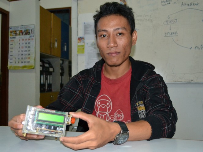Mahasiswa Darmajaya Ciptakan Pengukur Kadar Alkohol Melalui Hembusan Nafas Manusia Mahasiswa Darmajaya Ciptakan Pengukur Kadar Alkohol Melalui Hembusan Nafas Manusia