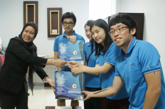 Relawan Korea Terkesan dengan Keramahan Lampung Relawan Korea Terkesan dengan Keramahan Lampung