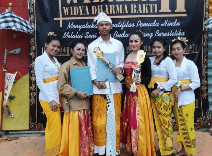 Mahasiswa/i IIB Darmajaya Juara Lomba Dharmawacana dan Tari di UBL Mahasiswa/i IIB Darmajaya Juara Lomba Dharmawacana dan Tari di UBL