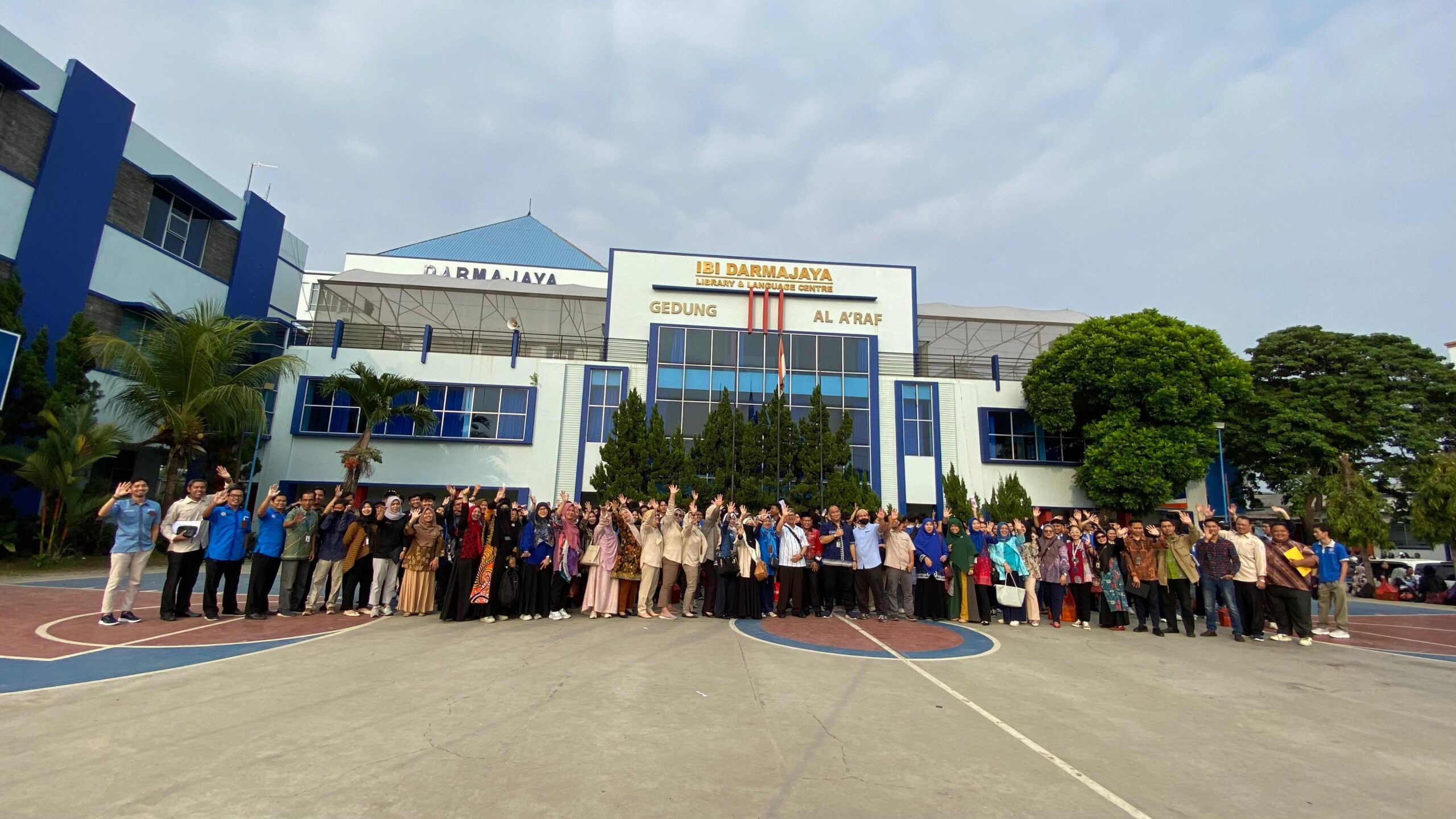 IIB Darmajaya Terjunkan 339 Mahasiswa di Dua Daerah dalam Tri Darma Perguruan Tinggi IIB Darmajaya Terjunkan 339 Mahasiswa di Dua Daerah dalam Tri Darma Perguruan Tinggi